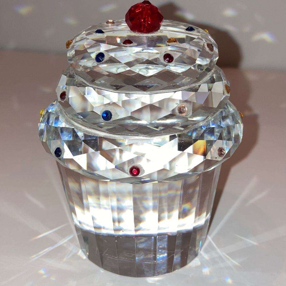 Crystal Cupcake Simon Designs Colorful Limited Edition Designer Home Decor - Picture 12 of 12